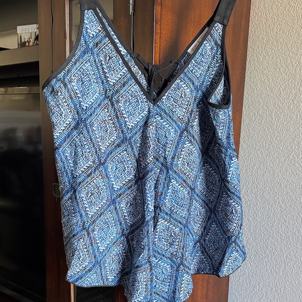 Elegant Blue Patterned Camisole